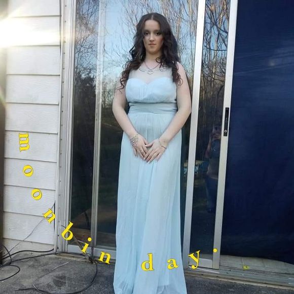 Meet your Posher, Kira - Picture 1 of 1